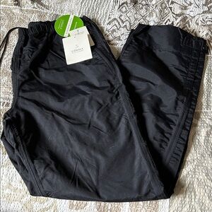 Liz Claiborne Women’s Black Golf ⛳️ waterproof pants